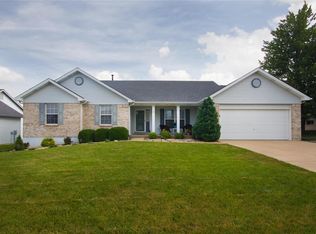13 White Dove Ct, Dardenne Prairie, MO