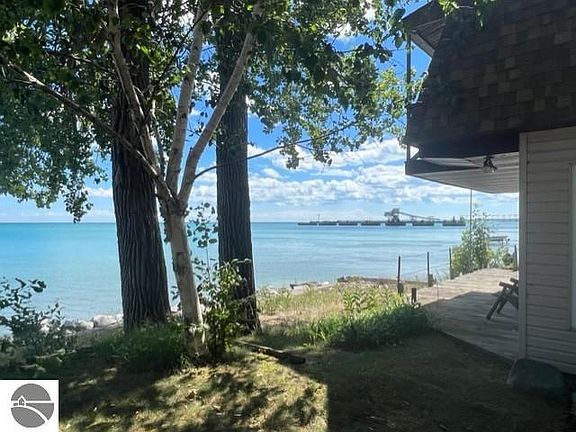 3rd image of 1297 S Bay Dr