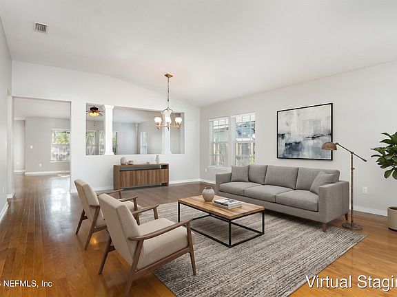 3rd image of 404 TALBOT BAY Drive