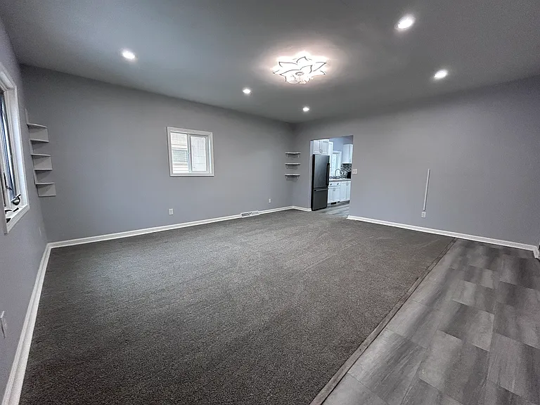 21 Amber St #1 — Photo 7