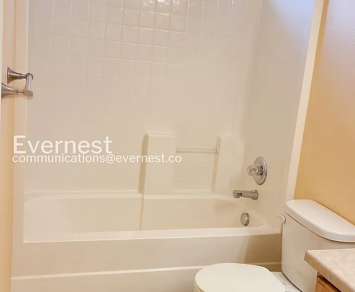 1121 Fenwick Dr — Photo 19