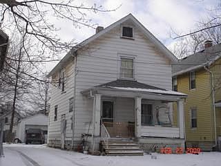 1st image of 205 Iowa Ave NW