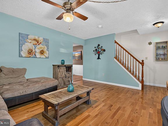 4th image of 1088 Monticello Ln