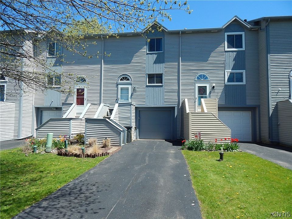 104 Iron Oak Cir, Liverpool, NY 13088 Zillow