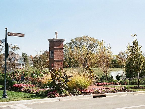 4th image of 9964 Allen Dr