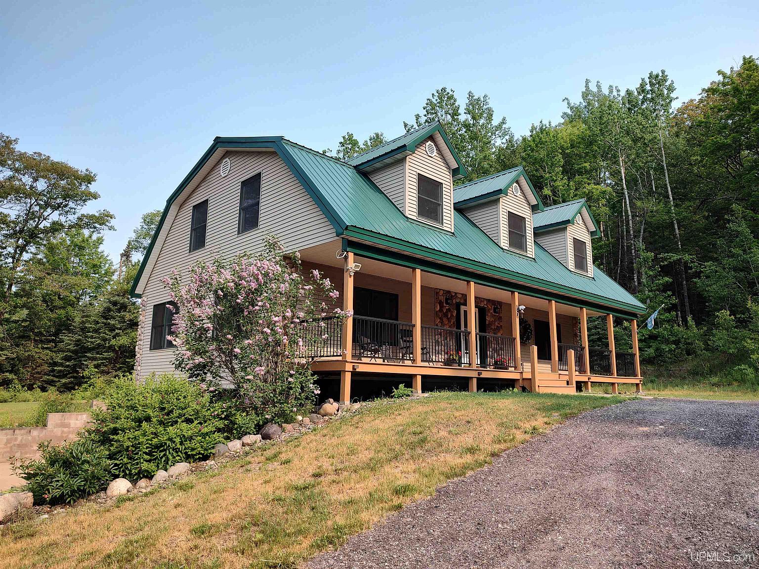 2946 M35, Negaunee, MI 49866 Zillow