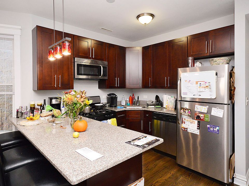 1st image of 3940 N Southport Ave APT 3F