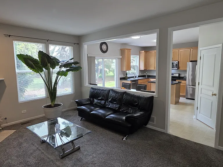 14 Parkside Ct — Photo 4