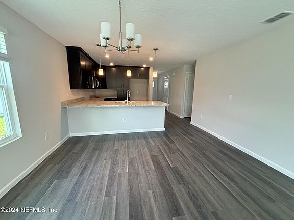 3rd image of 4171 MATADOR Drive