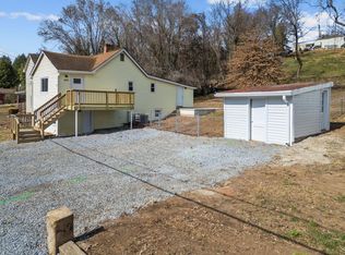 454 Tinker Ave, Vinton, VA 24179