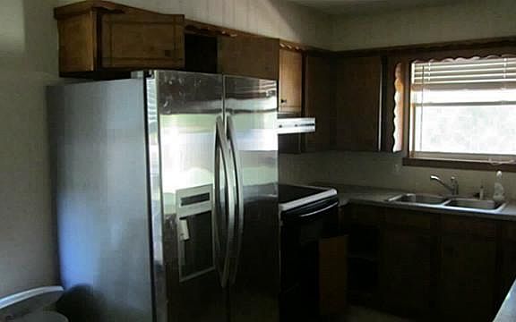 3rd image of 1306 Walters Dr