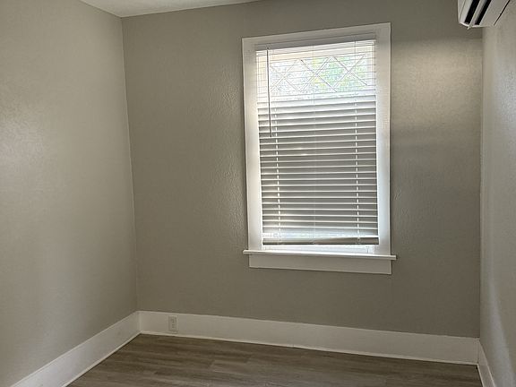 3rd image of 710 5th St #B