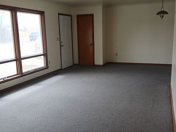 4th image of 504 W Keetoowah St