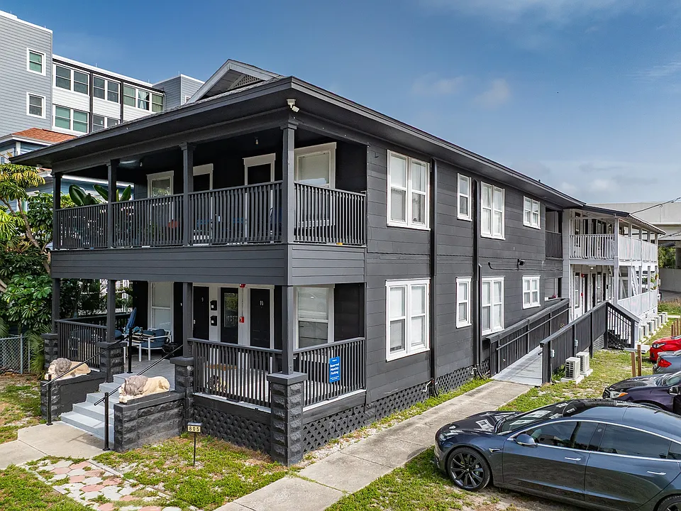 805 4th Ave N #7
