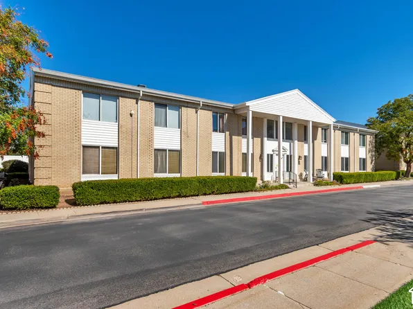 2273 E Tara Ln APT 8, Holladay, UT 84117