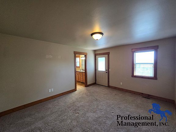 4th image of 2035 Lake Hills Dr