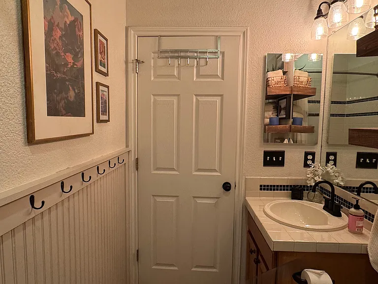 10718 Horseshoe Creek Point — Photo 27