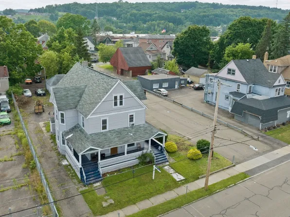 14 Madison Ave, Endicott, NY 13760