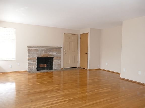2nd image of 2432 NW 59th St #2430