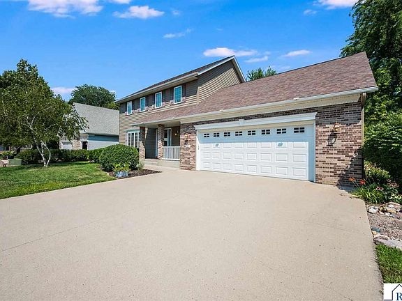 3rd image of 47 Eagle Ridge Trl