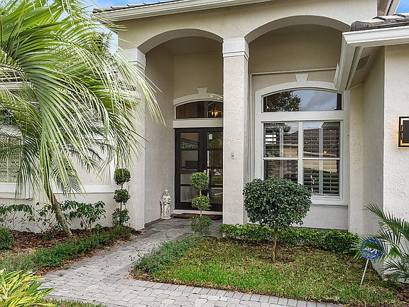 4th image of 32 Lake Eden Dr