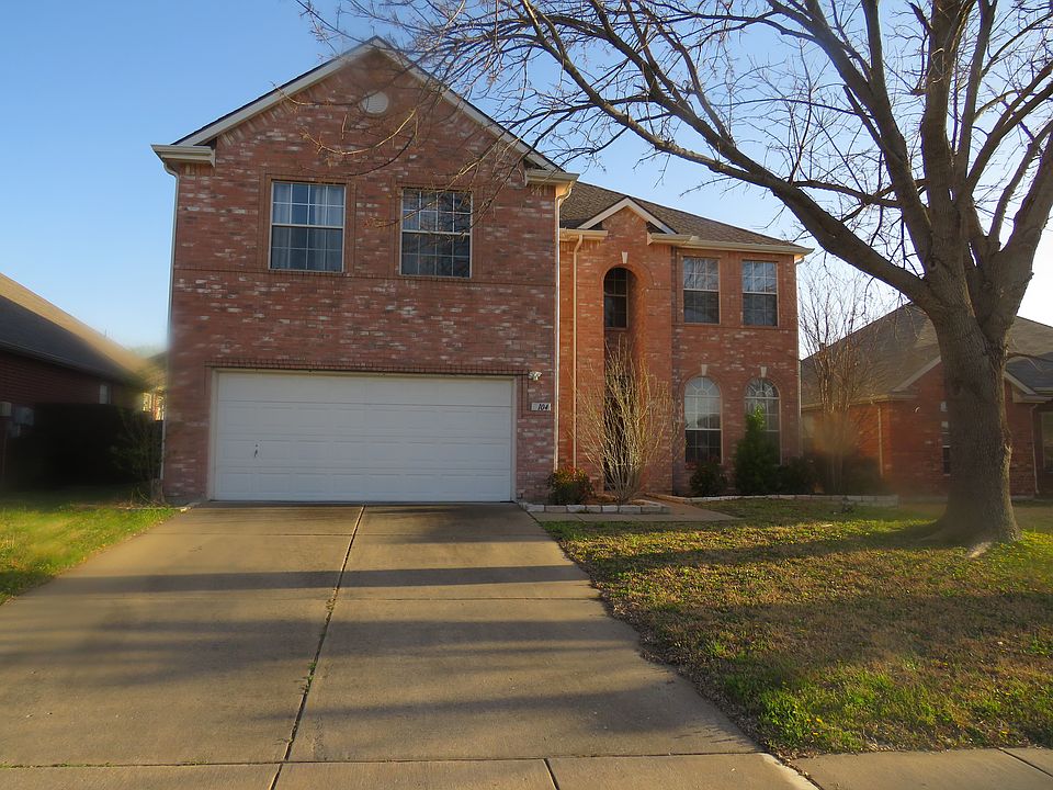 1st image of 3104 Deleon Dr