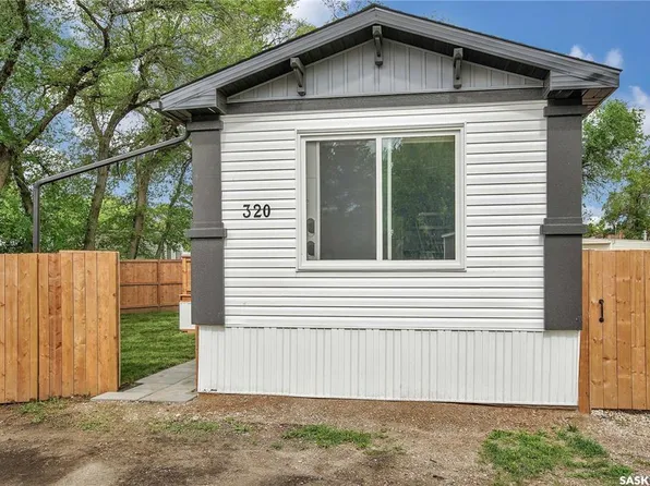 UNIT 320-1524 Rayner AVENUE, Saskatoon, SK S7N 2P8