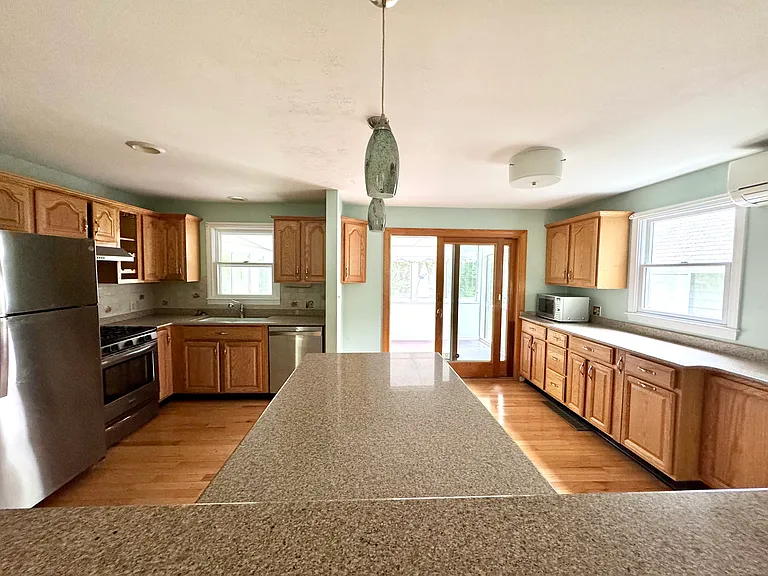 5 Barton Ln — Photo 8