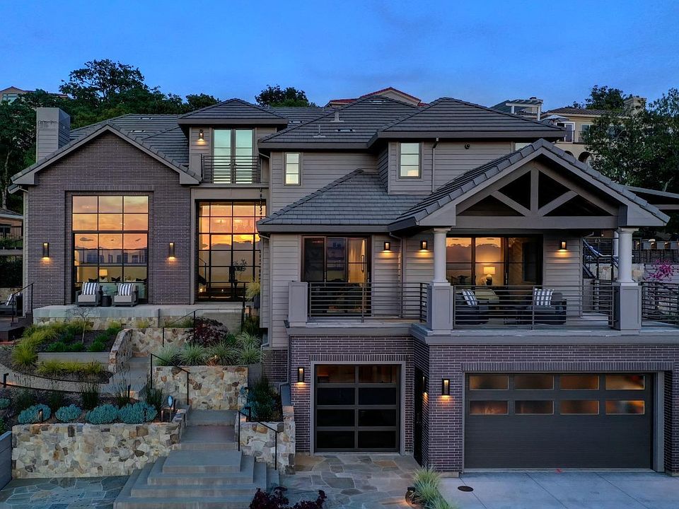 1st image of 606 Chaparral Circle