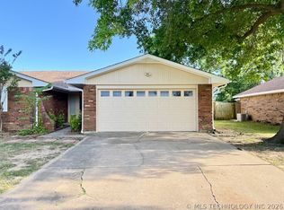 3009 Hilltop Ave, Muskogee, OK 74403