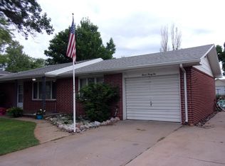 1121 W Philip Ave, North Platte, NE 69101