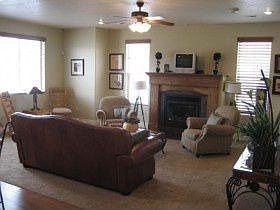 3rd image of 2885 E Somerset Dr