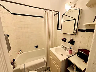 Rented by Garfield Realty 