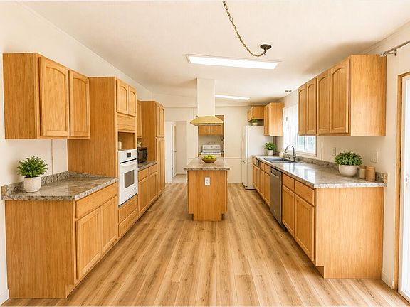 5th image of 1407 Orchard Ln
