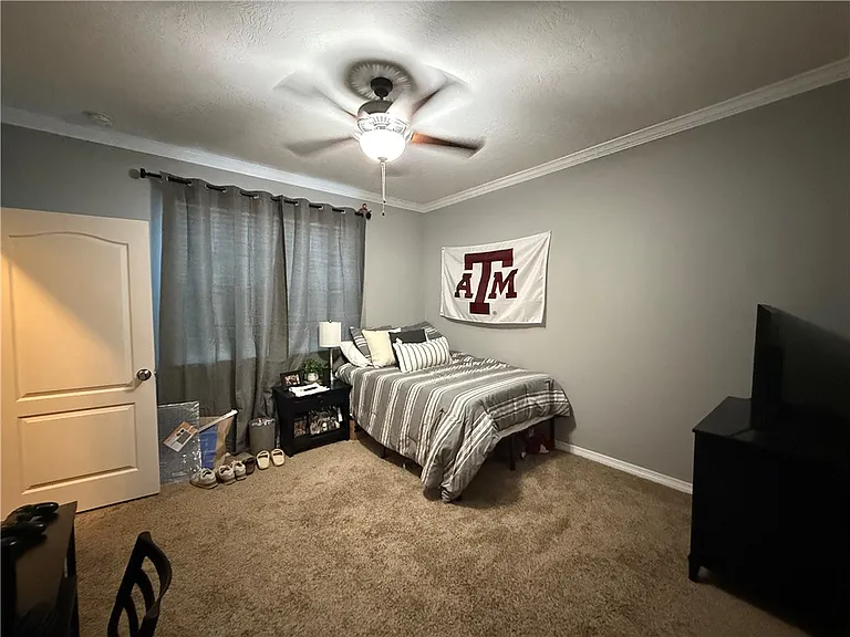 301 Parkway #338 — Photo 24