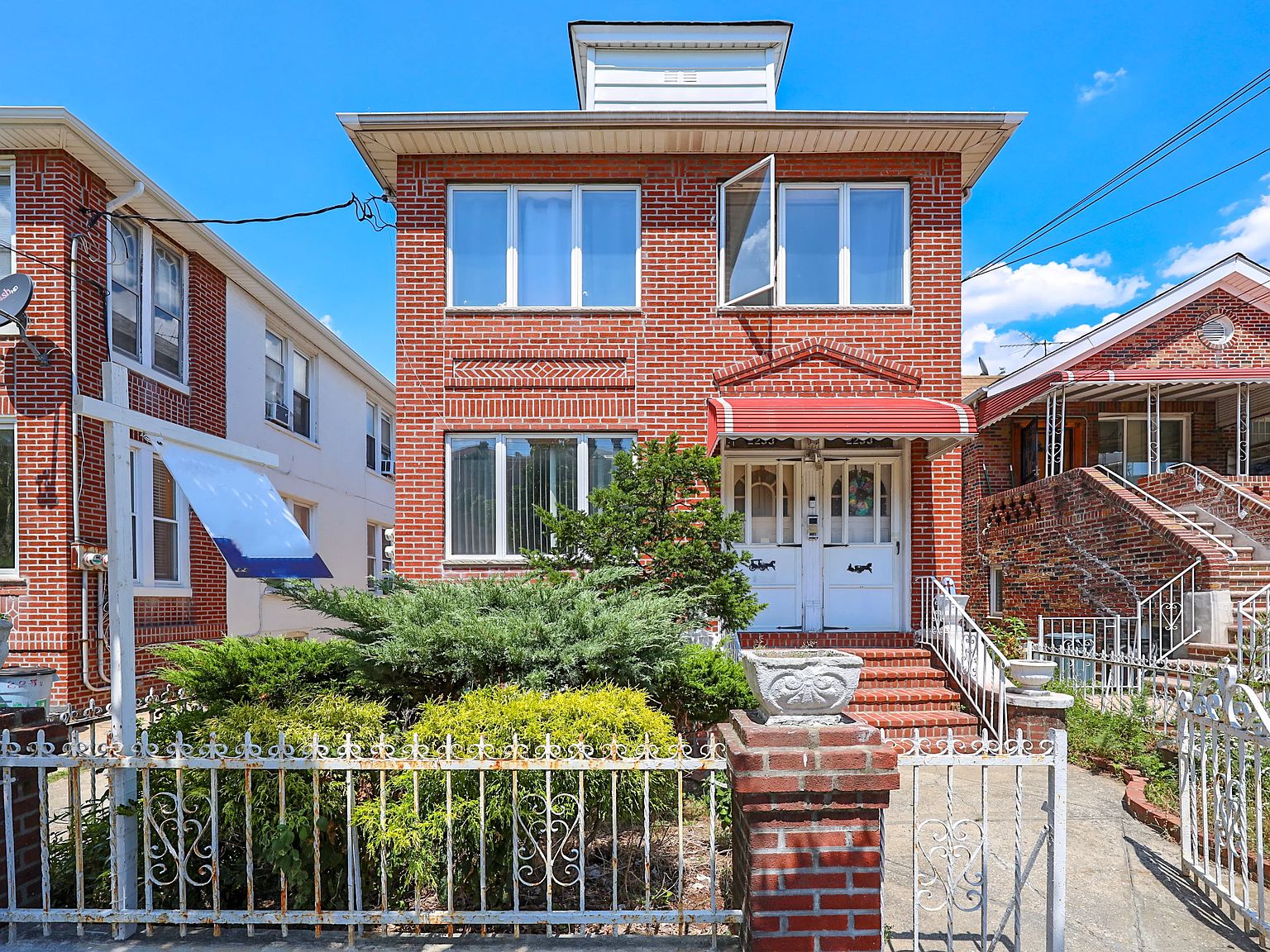 2233 79th St, Brooklyn, NY 11214 | Zillow