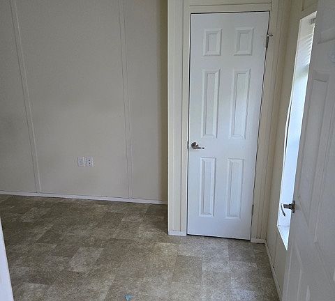 5th image of 8 Burge Dr #8A