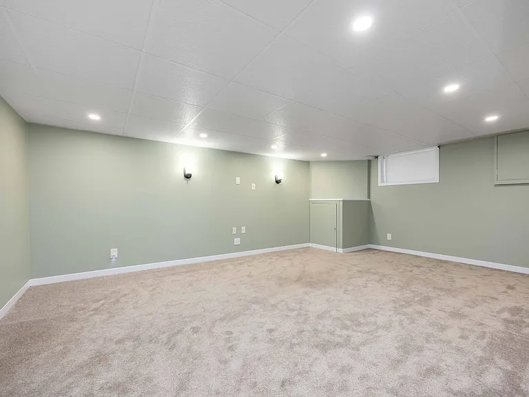 3051 Egremont Rd — Photo 10