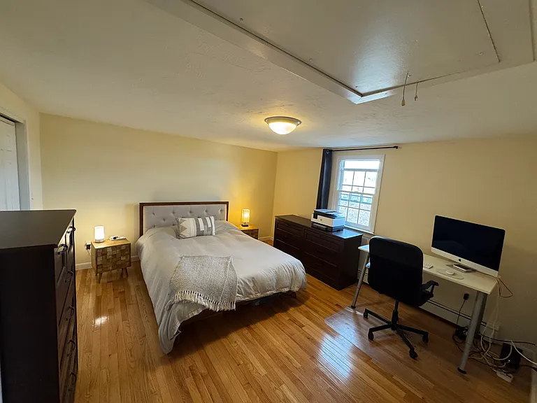 78 Center St #2-10 — Photo 9