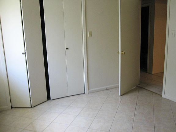 3rd image of 200 Hidden Acres Dr APT C