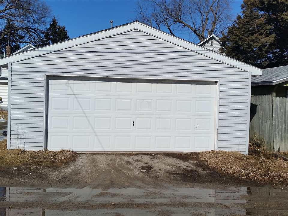2nd image of 103 Summit Ave