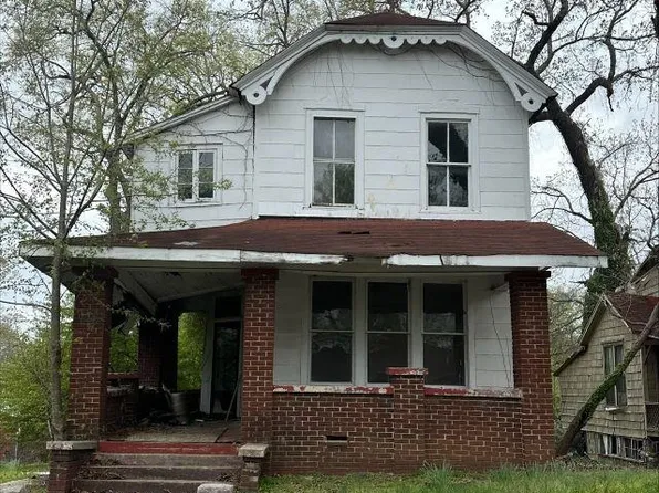 703 Austin Ave, Sheffield, AL 35660