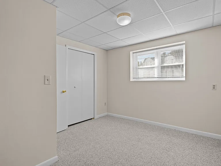 175 Florida Ave — Photo 10