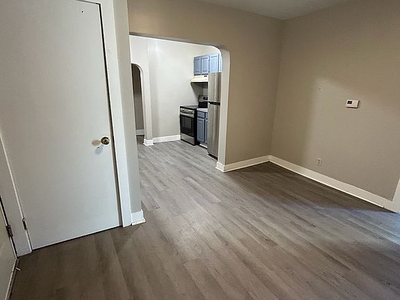 3rd image of 3 Pleasant St APT 1