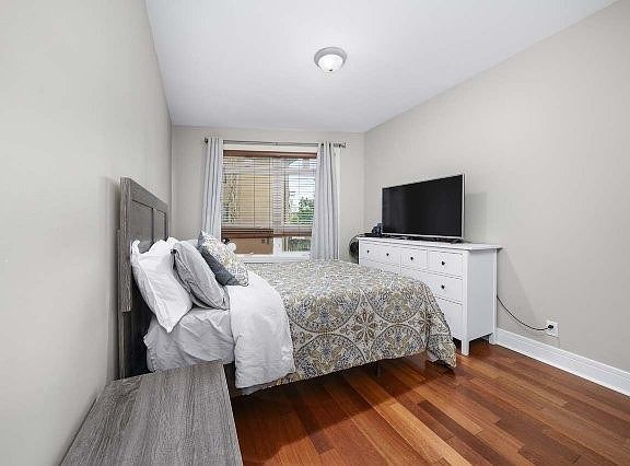 4th image of 2 14th St NW #205