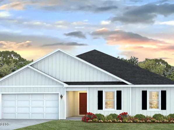 115 Strawberry Dr, Lucedale, MS 39452