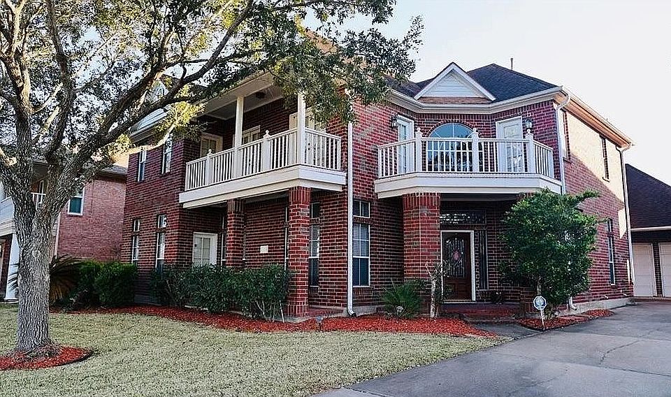 1st image of 2731 Lakeside Village Dr