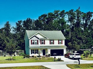 203 Bell Ridge Ln, Hubert, NC 28539