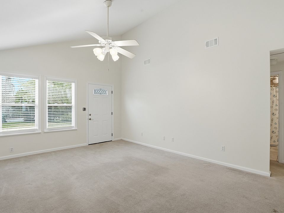 1st image of 208 Penrose Dr
