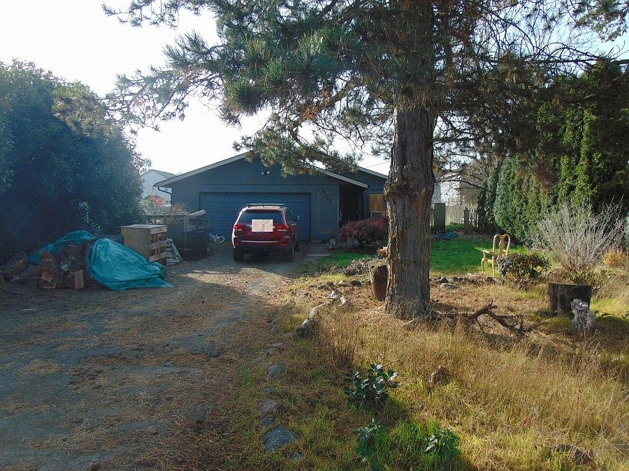1st image of 9315 NE 81st Way